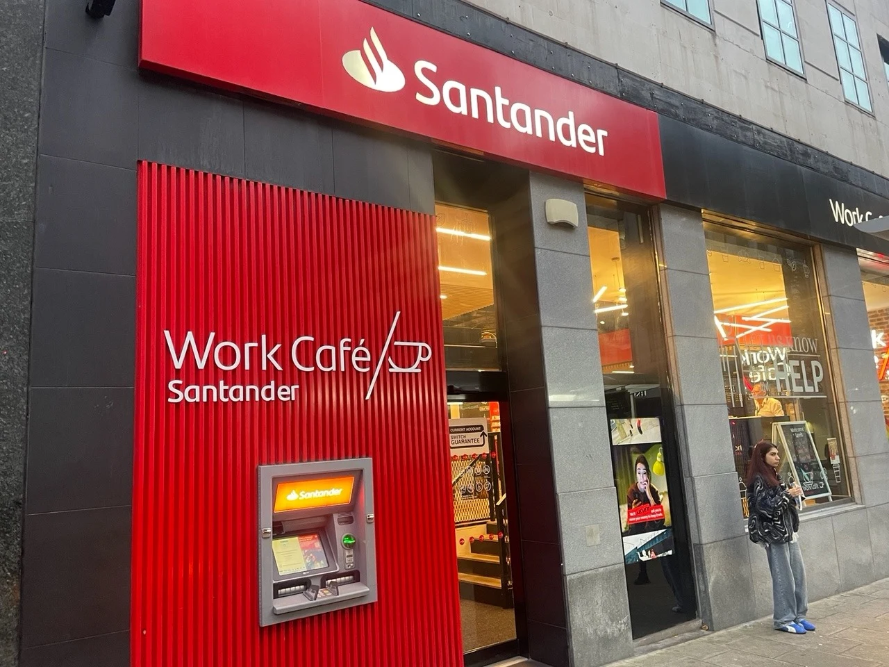 Santander Work Cafés introduce ‘accessibility scores’ for people with visible and hidden disabilities